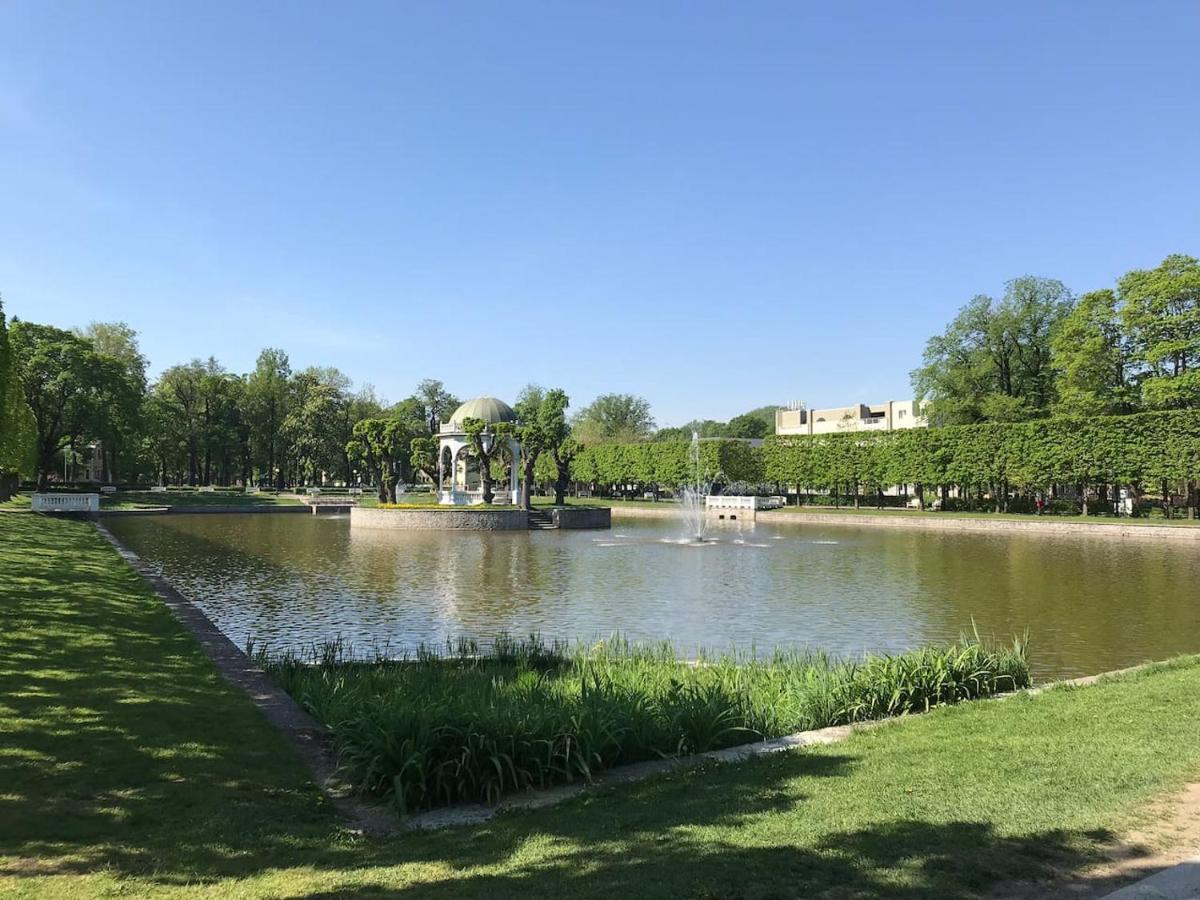 1 Bedroom Apartment Near Kadriorg Swan Pond Tallinn Dış mekan fotoğraf